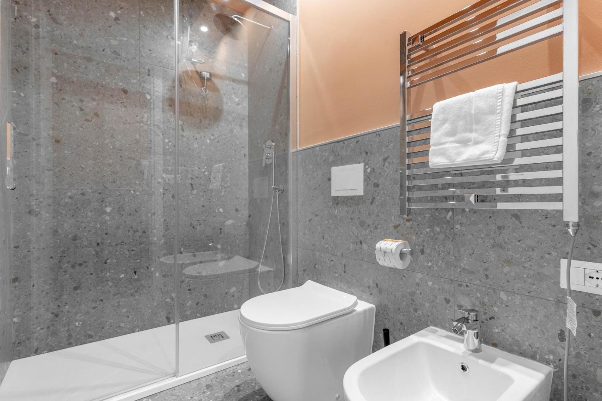 Torriani Suites Foresteria Lombarda Mediolan Zewnętrze zdjęcie