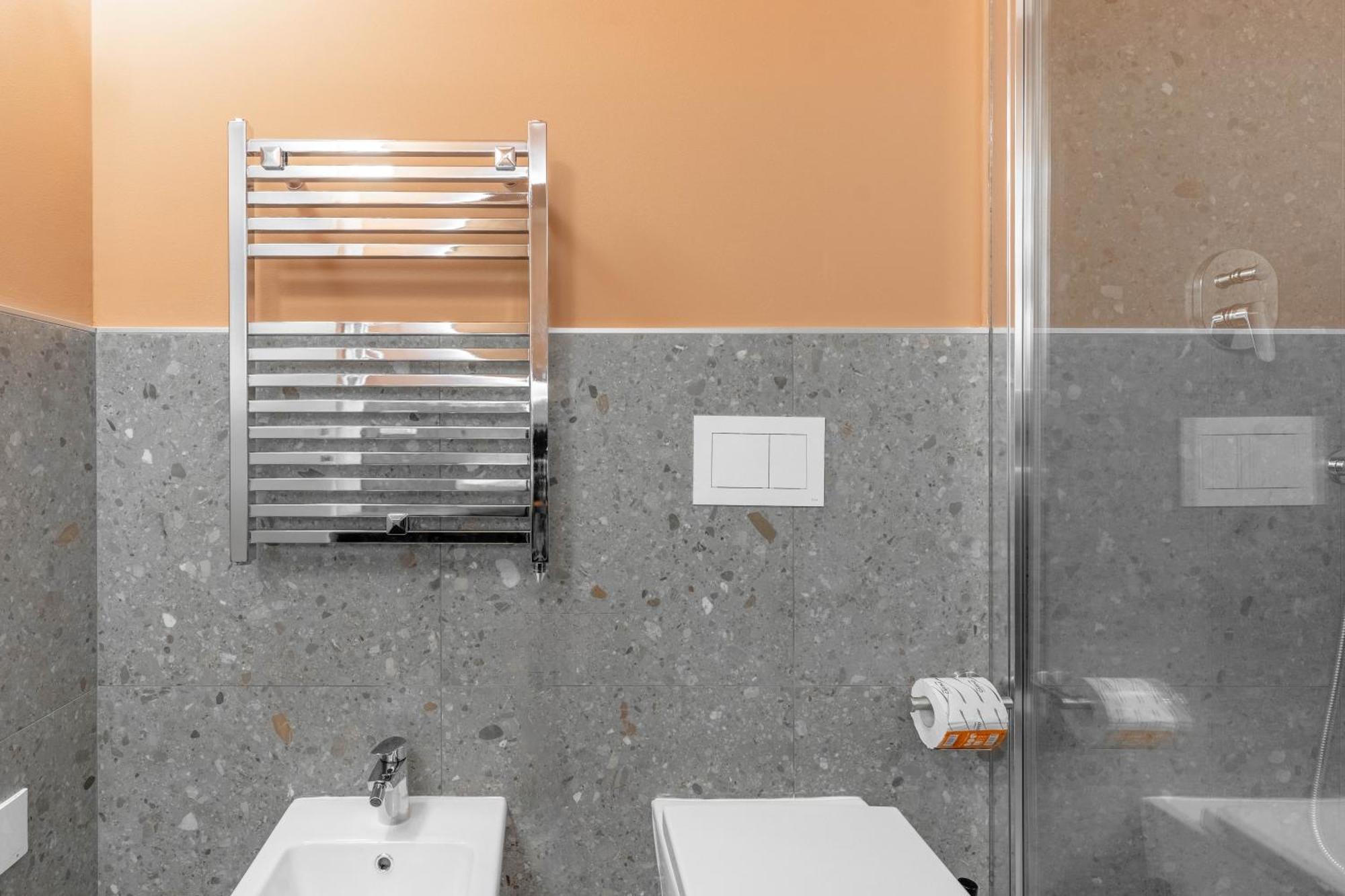 Torriani Suites Foresteria Lombarda Mediolan Zewnętrze zdjęcie