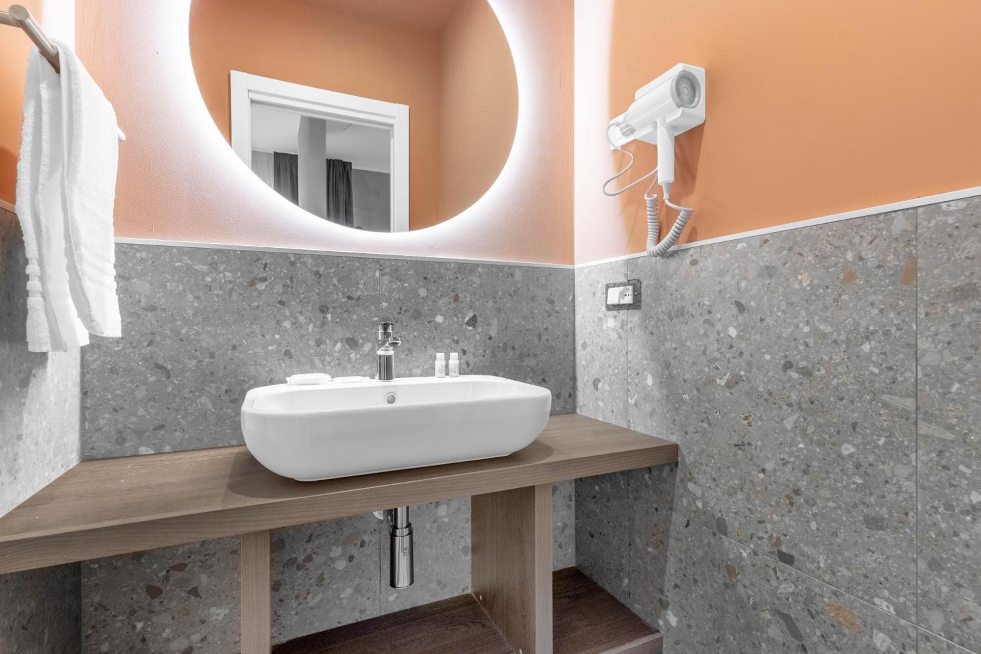 Torriani Suites Foresteria Lombarda Mediolan Zewnętrze zdjęcie